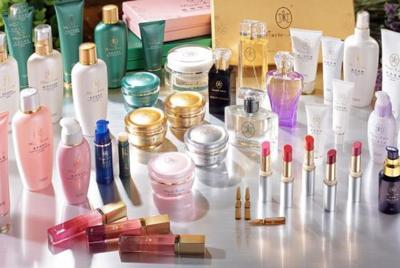 西安女孩如何憑借專業(yè)與真誠(chéng)，成為化妝品銷售行業(yè)的佼佼者